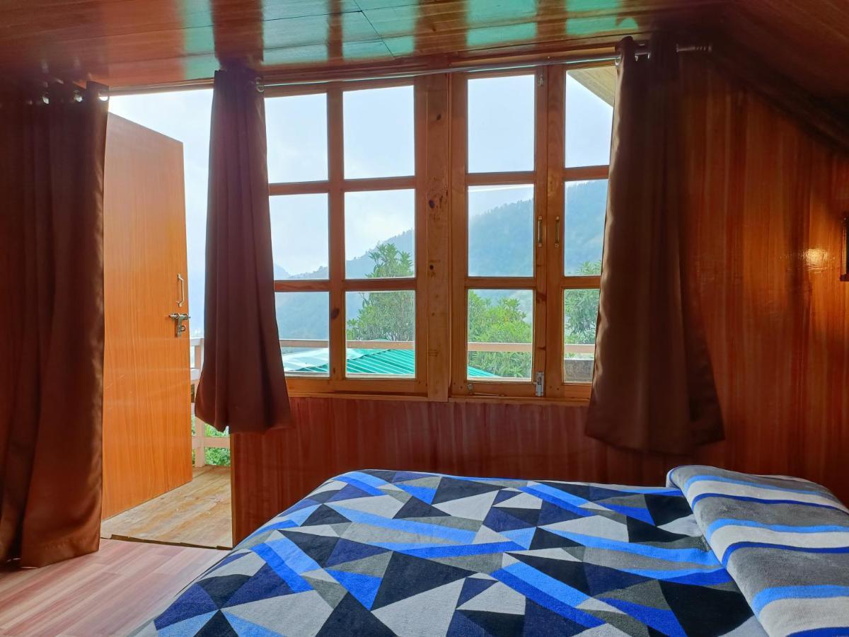 Chiraiyya Pangot Nainital